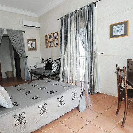 Hotel De La Poste سانت - لويس المظهر الخارجي الصورة