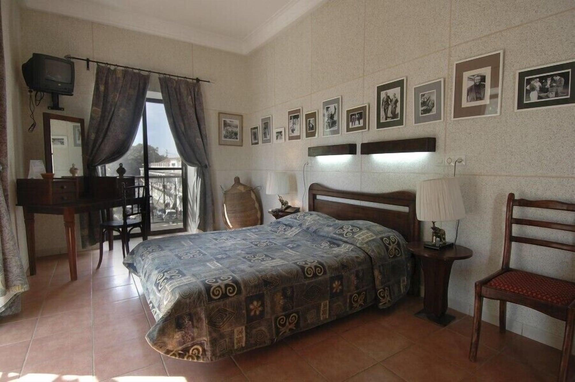 Hotel De La Poste سانت - لويس المظهر الخارجي الصورة