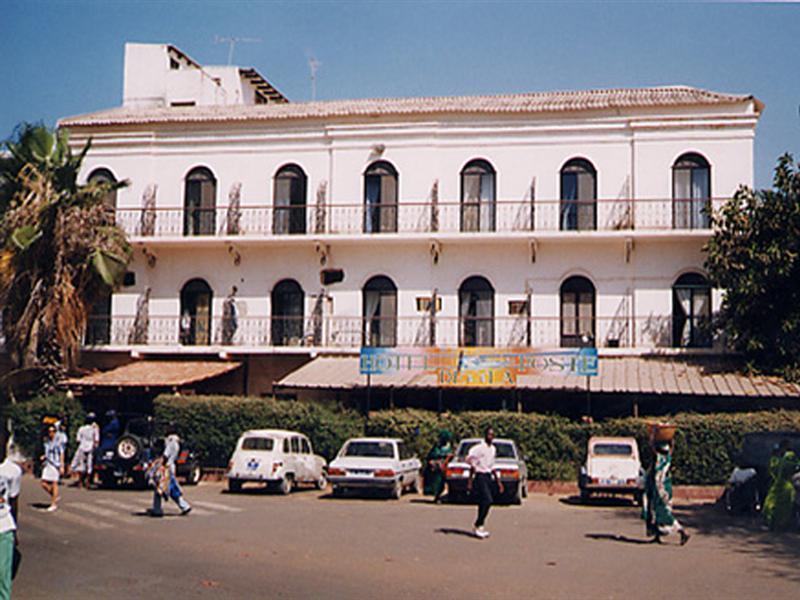 Hotel De La Poste سانت - لويس المظهر الخارجي الصورة