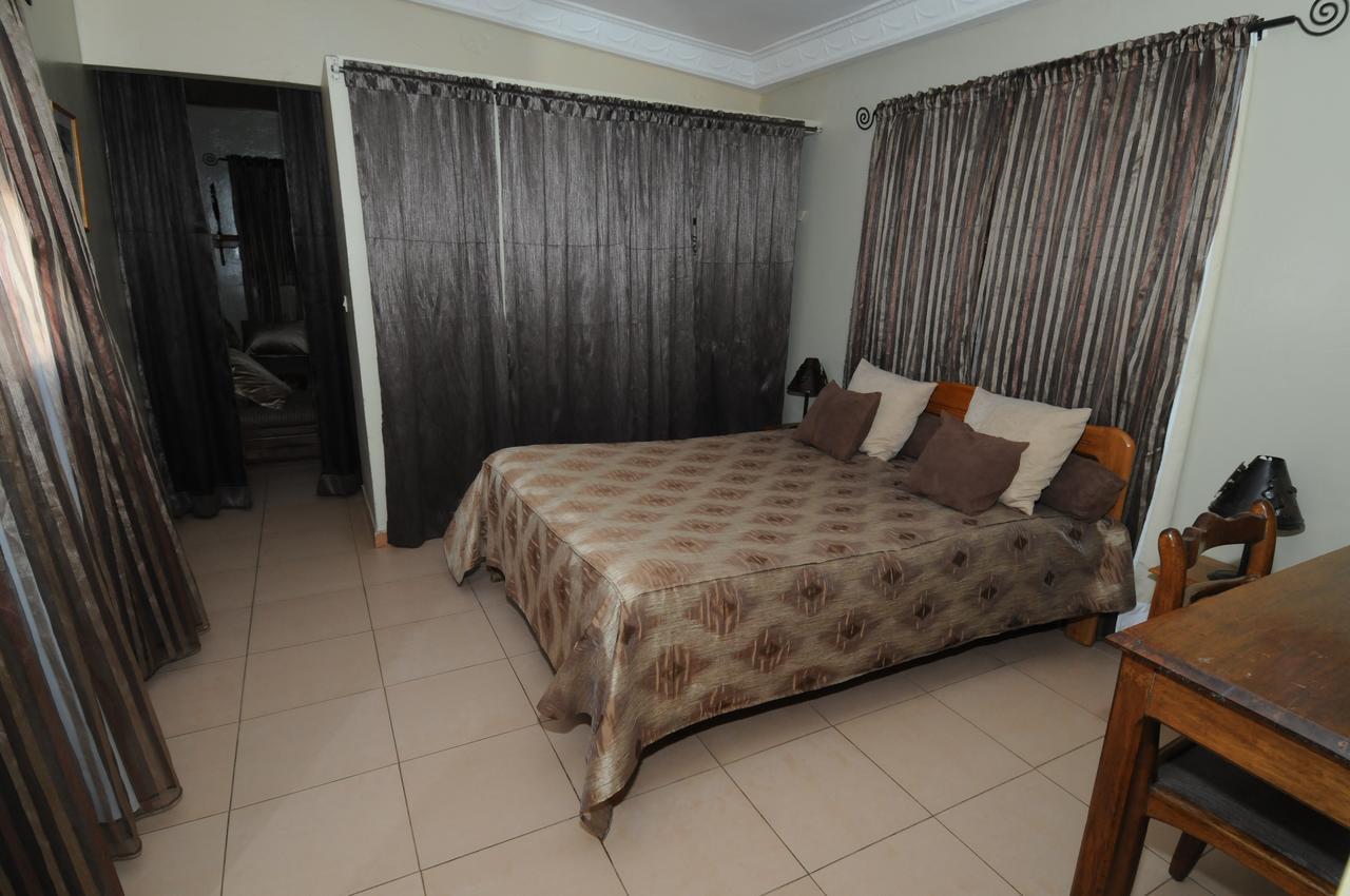 Hotel De La Poste سانت - لويس المظهر الخارجي الصورة