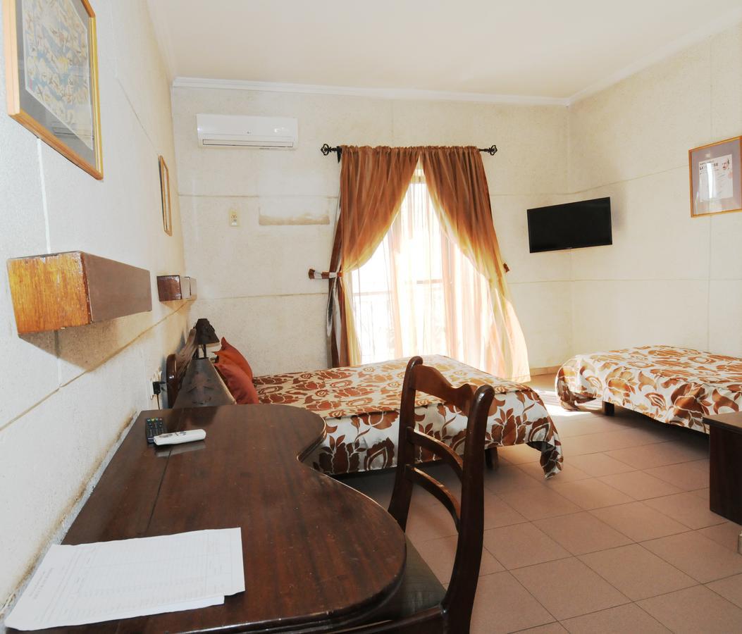 Hotel De La Poste سانت - لويس المظهر الخارجي الصورة